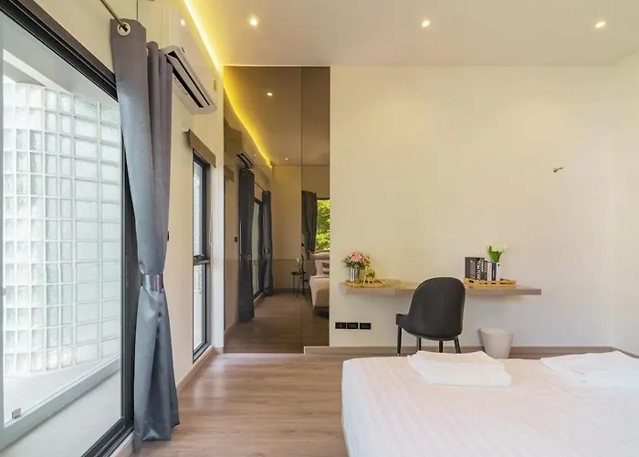 Apartment Roam Skylight, 2br, 2ba, 120 Sqm, 6pax, Near Bts
